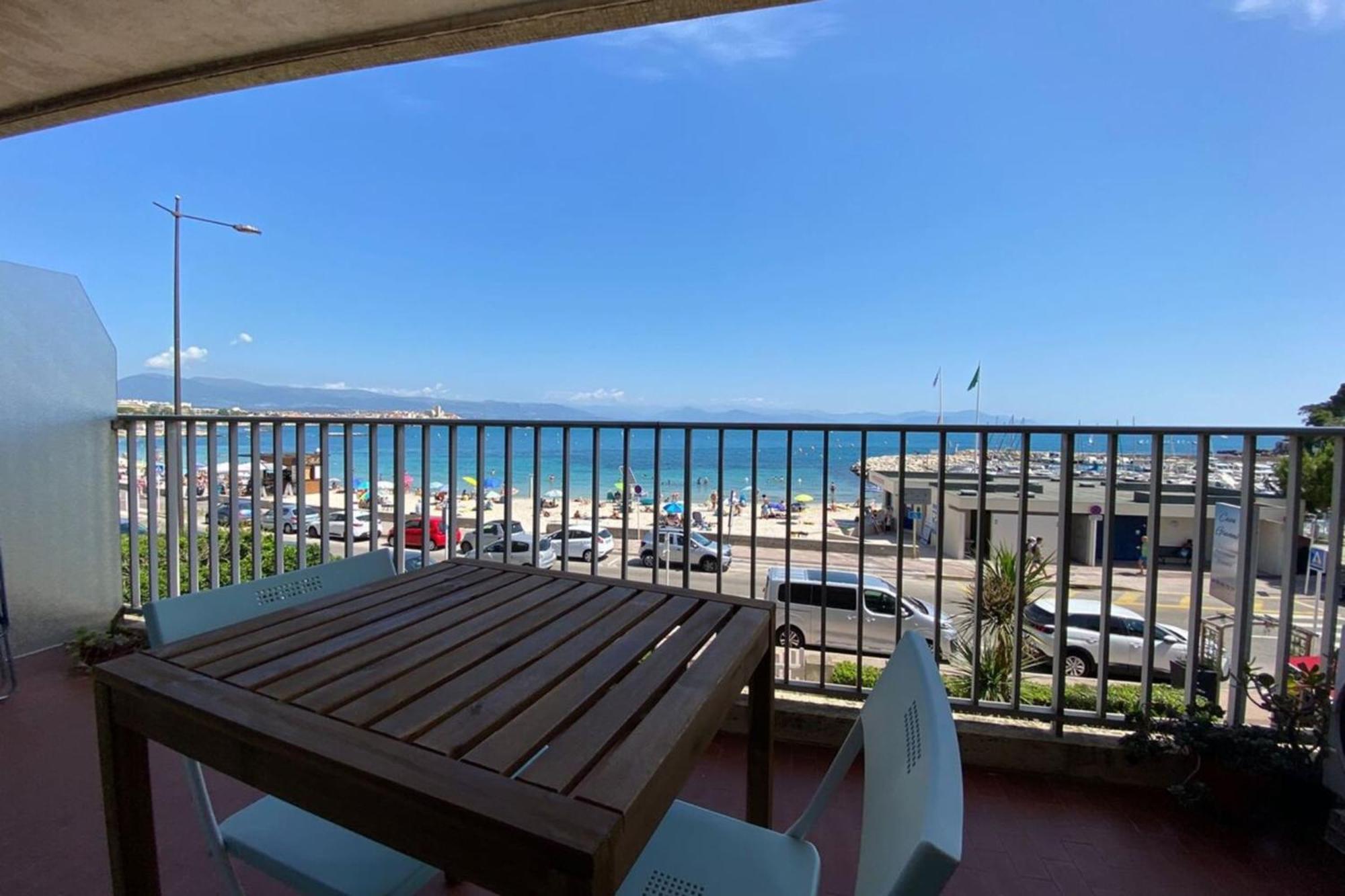 06At1 - Cosy Seaside Studio In An Ideal Location Antibes Bagian luar foto