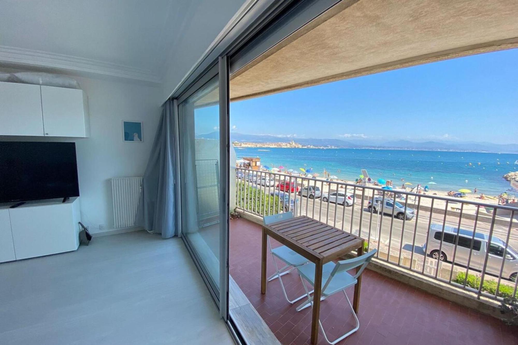06At1 - Cosy Seaside Studio In An Ideal Location Antibes Bagian luar foto